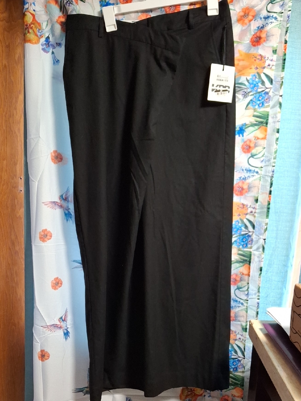 New KBB Black Women's Pants Size 10
